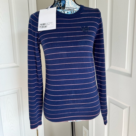 NWT ⭐️LOVE MOSCHINO women’s sweater top SIZE 4 - Picture 1 of 7